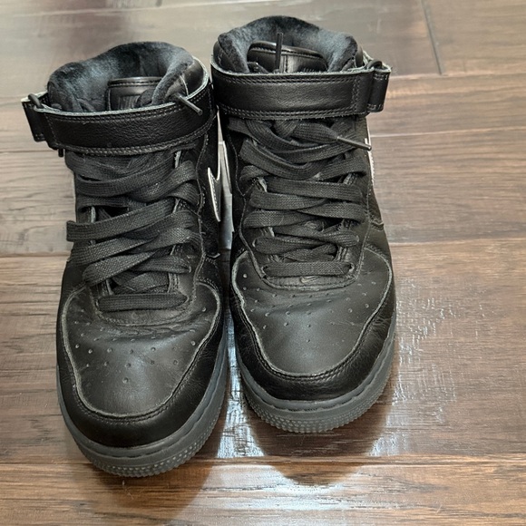 Nike Airforce 1 High Tops Black and clear blue sole - Picture 3 of 5